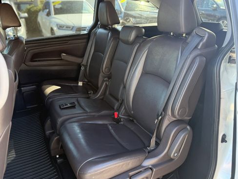 Used 2018 Honda Odyssey Touring image 18