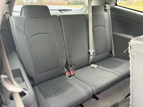 Used 2017 Chevrolet Traverse LS image 12