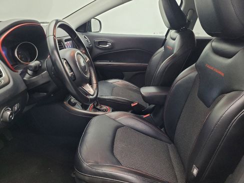 Used 2019 Jeep Compass Trailhawk image 17