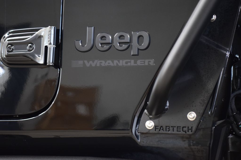 Used 2025 Jeep Wrangler Unlimited Sahara AWD/4WD image 14