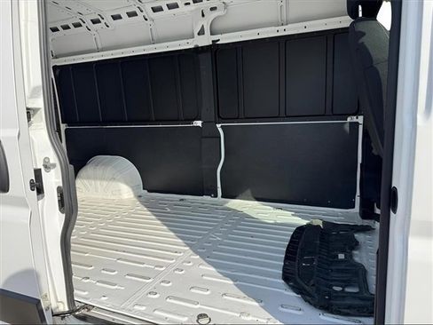 Used 2023 RAM ProMaster 2500 image 11