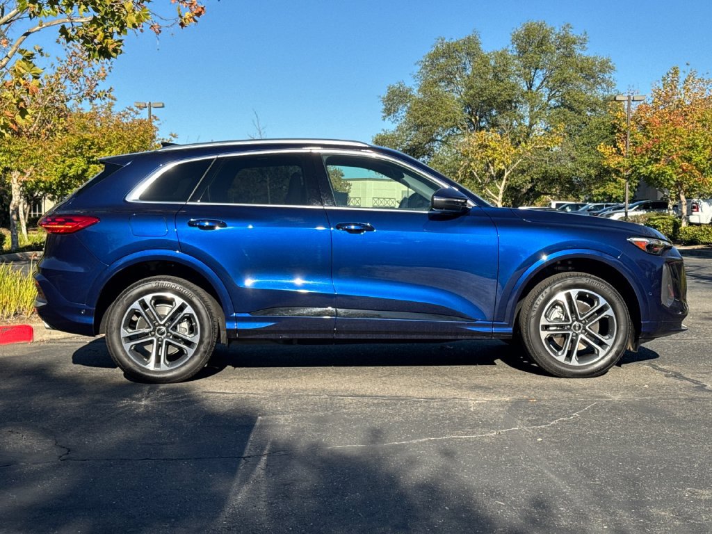 Certified 2025 Audi Q5 Premium Plus AWD/4WD image 4
