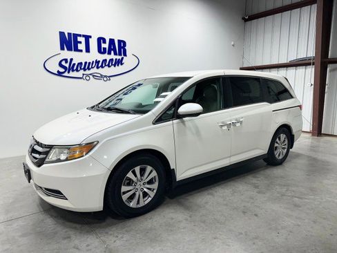Used 2016 Honda Odyssey SE image 6