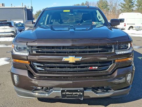 Used 2018 Chevrolet Silverado 1500 LT w/ All Star Edition image 2