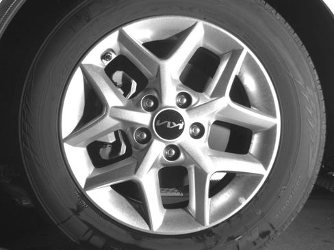 Used 2025 Kia Soul LX w/ LX Technology Package FWD image 15
