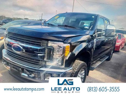 Used 2017 Ford F250 XLT w/ XLT Premium Package image 1