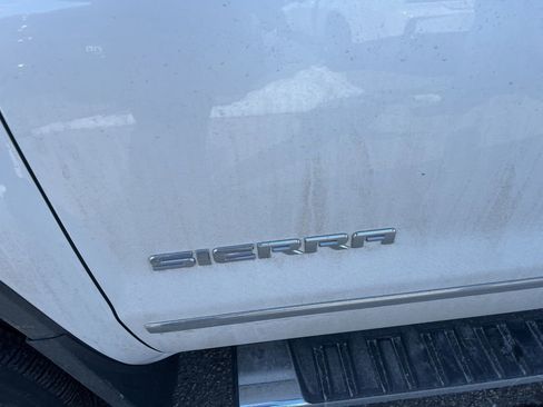 Used 2018 GMC Sierra 1500 SLT image 7