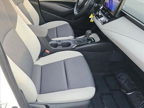 Used 2024 Toyota Corolla LE FWD image 19