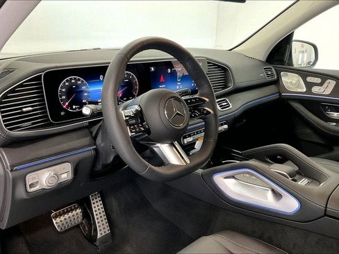 New 2026 Mercedes-Benz GLS 450 4MATIC image 8