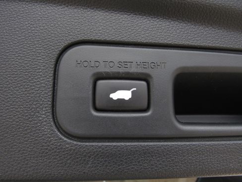 Certified 2023 Acura MDX FWD w/ Technology Package image 14