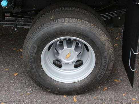 New 2026 Chevrolet Silverado 3500 W/T image 28