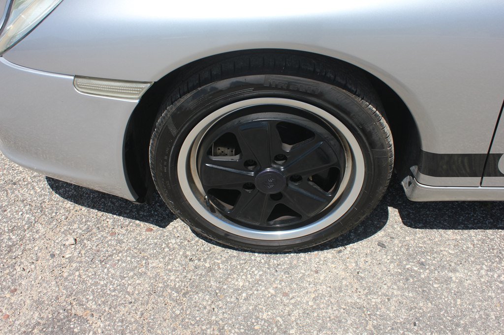 Used 2004 Porsche 911 Carrera RWD image 57