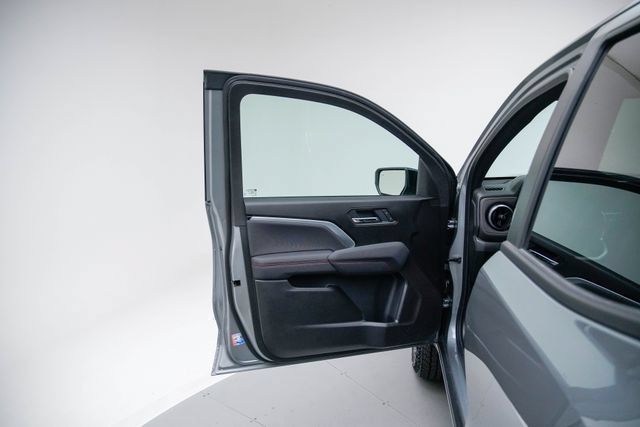 New 2026 Chevrolet Colorado Z71 w/ Technology Package AWD/4WD image 23