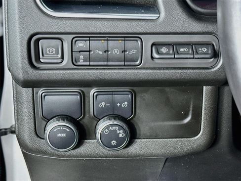 Used 2021 Chevrolet Tahoe High Country RWD image 11