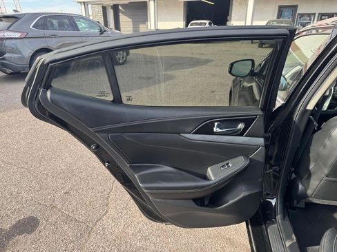 Used 2017 Nissan Maxima 3.5 SV FWD image 22