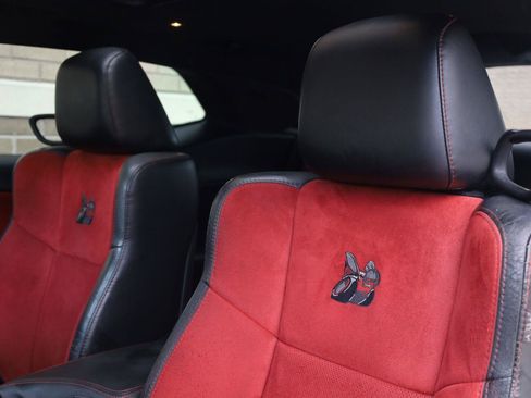 Used 2019 Dodge Challenger R/T Scat Pack w/ Plus Package RWD image 22