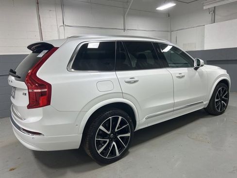 Used 2023 Volvo XC90 B5 Plus w/ Protection Package Premier image 3