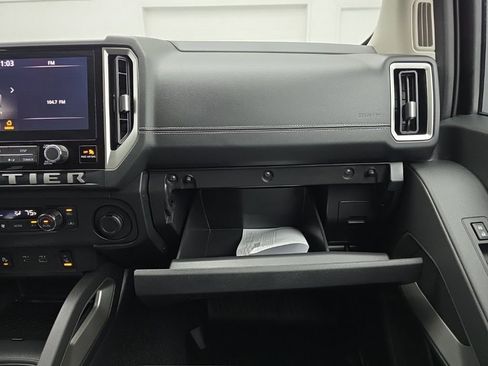 Used 2025 Nissan Frontier SV w/ SV Convenience Package AWD/4WD image 42