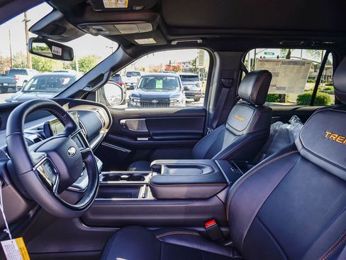 New 2025 Ford Expedition Tremor image 18