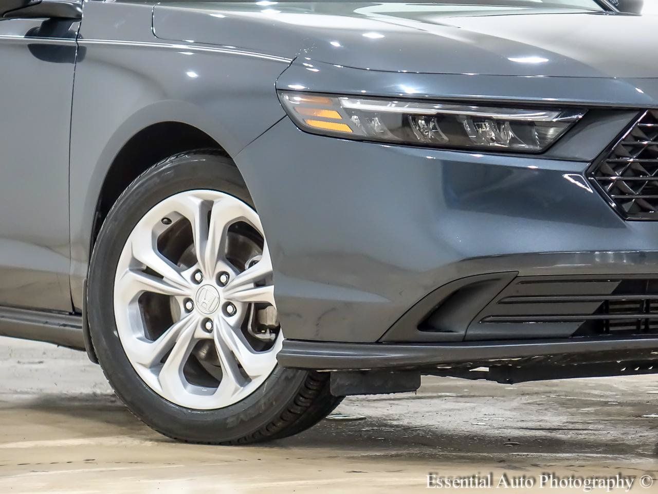 Used 2023 Honda Accord LX image 3