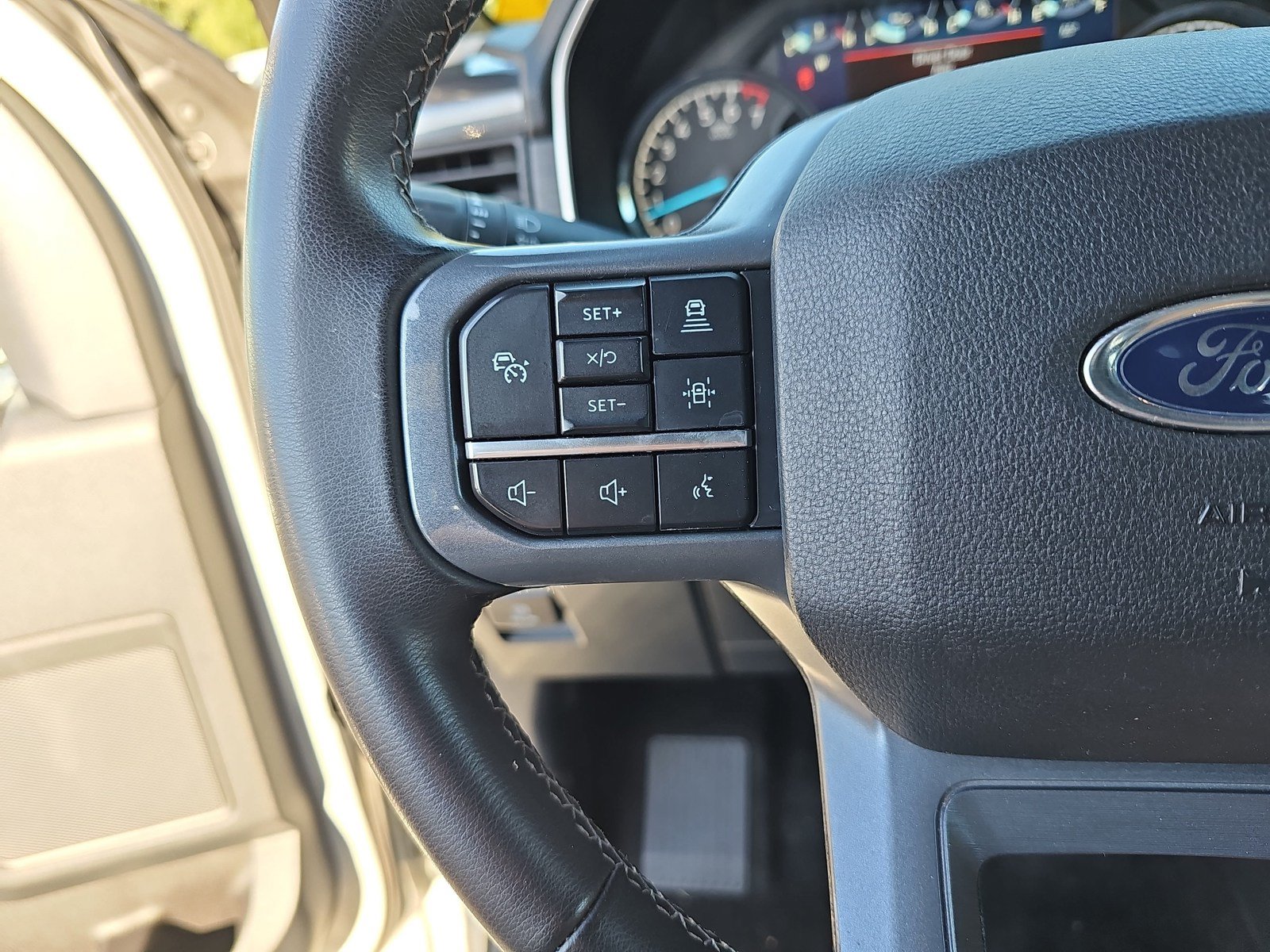 Used 2023 Ford F150 XLT w/ Equipment Group 302A High AWD/4WD image 17