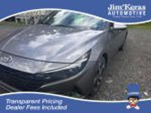 Used 2022 Hyundai Elantra SEL w/ Convenience + Premium Package FWD image 1