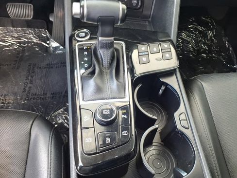 Used 2023 Kia Sportage SX FWD image 11