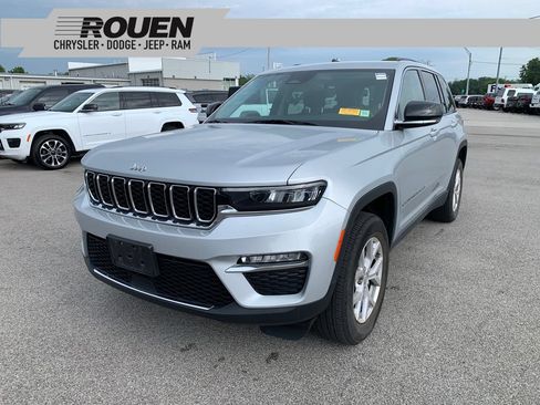 Used 2022 Jeep Grand Cherokee Limited AWD/4WD image 1