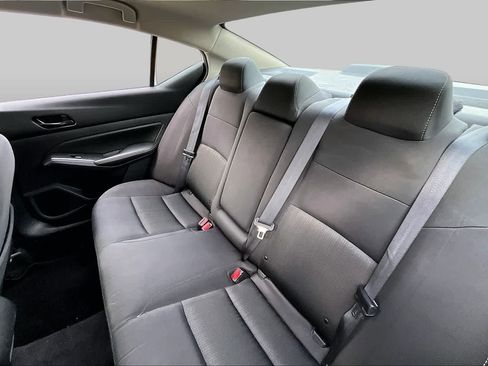 Used 2025 Nissan Altima 2.5 SV FWD image 18