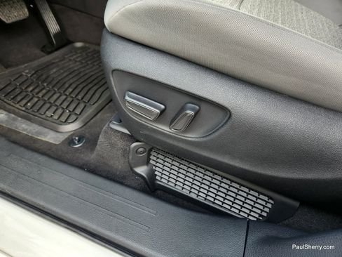 New 2026 Toyota Sienna LE FWD image 42