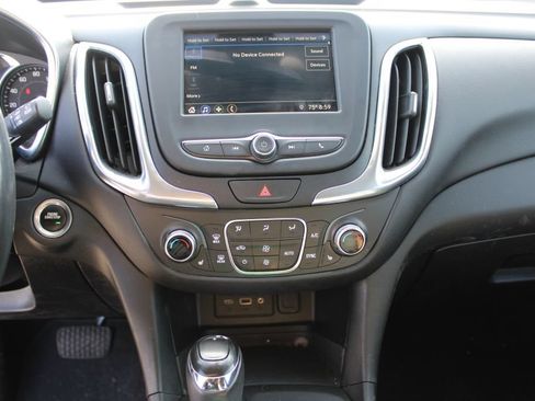 Used 2019 Chevrolet Equinox LT FWD image 22
