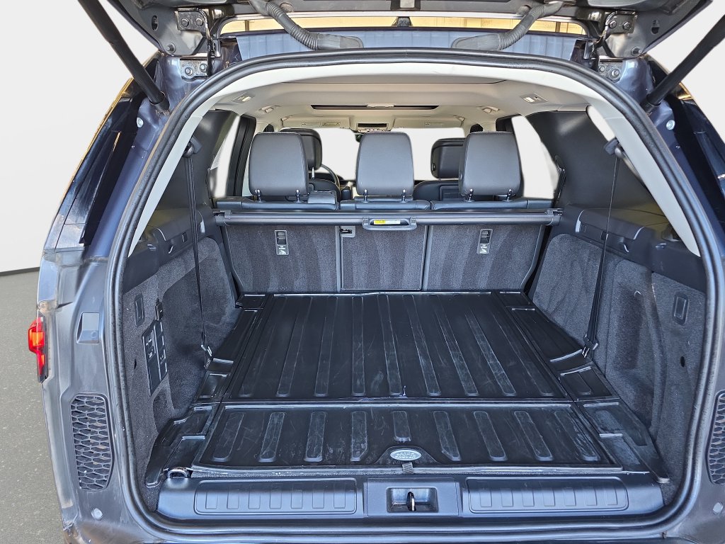 Certified 2024 Land Rover Discovery S AWD/4WD image 14