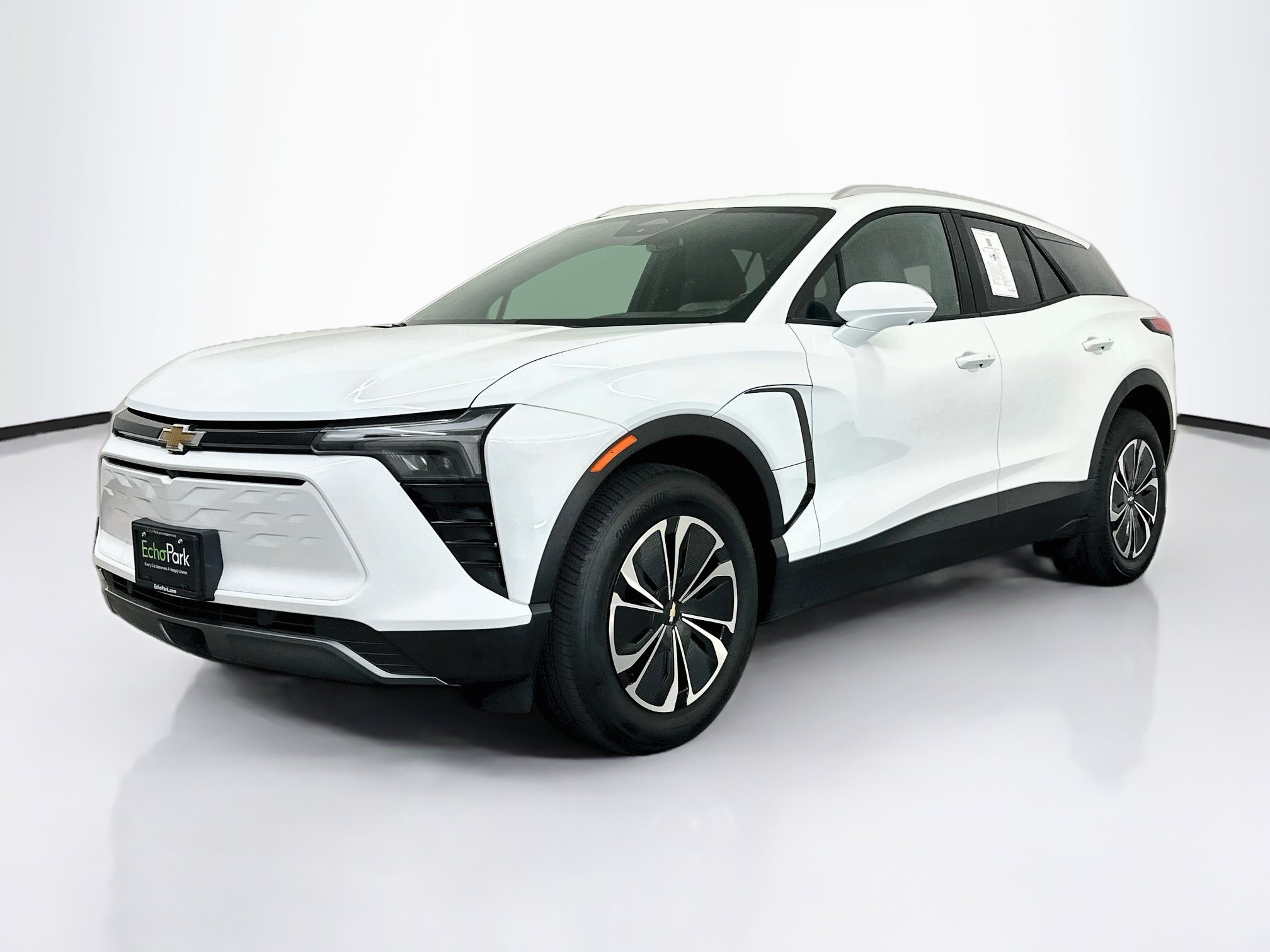Used 2024 Chevrolet Blazer EV LT AWD/4WD image 3