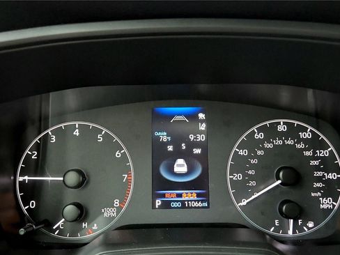 Certified 2023 Toyota Corolla Cross LE image 39