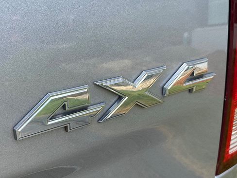 Used 2019 RAM 1500 Big Horn AWD/4WD image 14