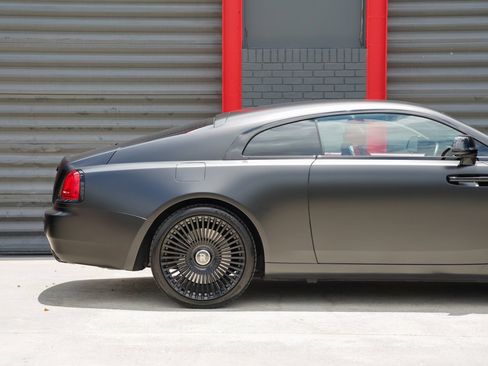 Used 2020 Rolls-Royce Wraith RWD image 5