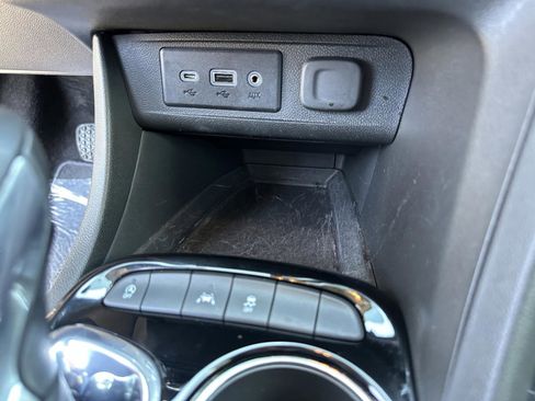 Used 2023 Buick Encore GX Preferred w/ Cold Weather Comfort Package FWD image 23