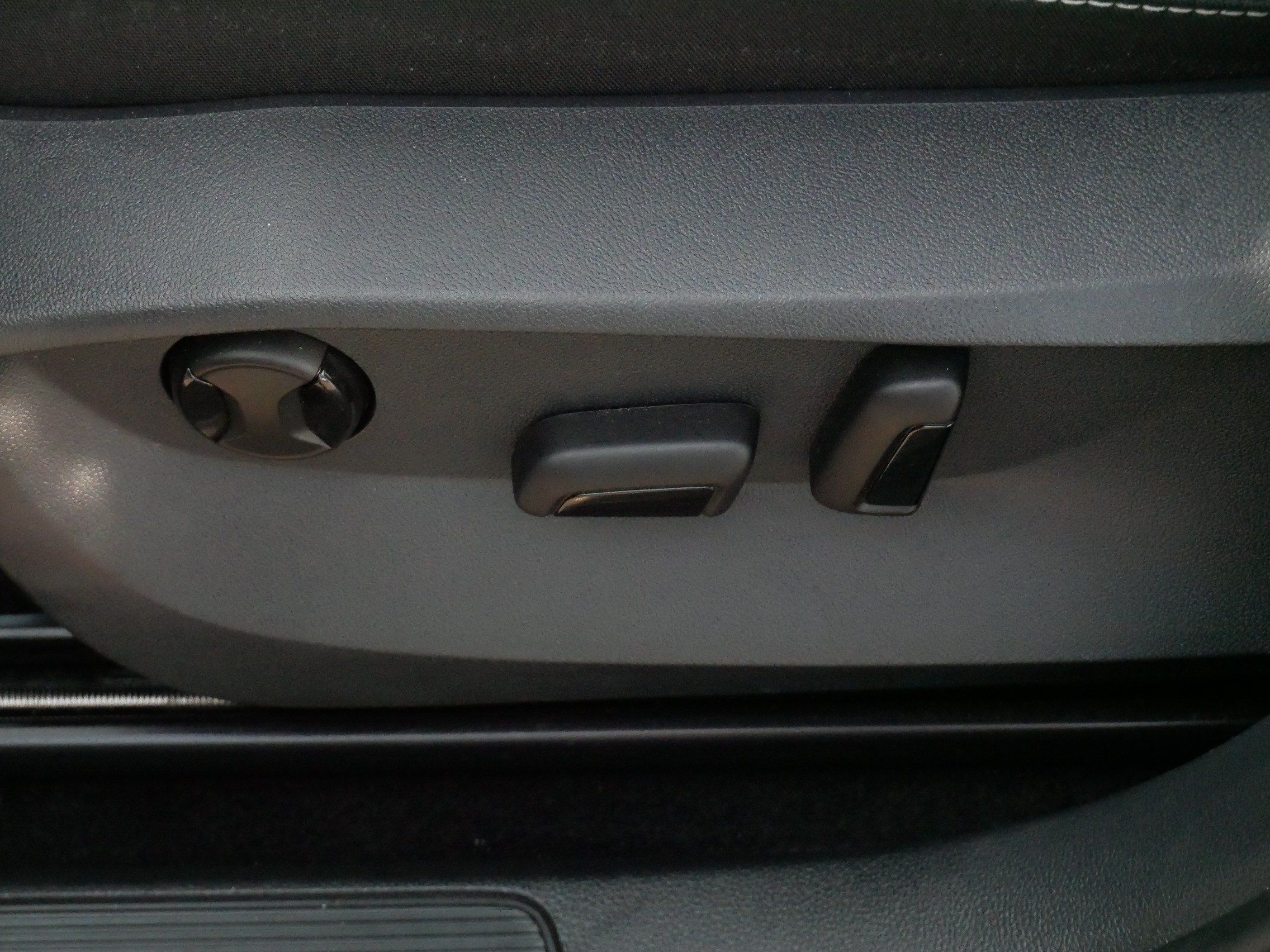Certified 2024 Volkswagen Taos SE AWD/4WD image 20