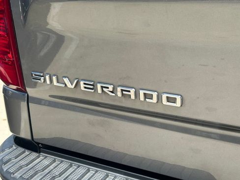 Used 2020 Chevrolet Silverado 1500 LT w/ Texas Edition RWD image 12