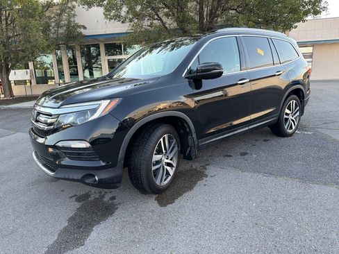 Used 2017 Honda Pilot Touring image 13