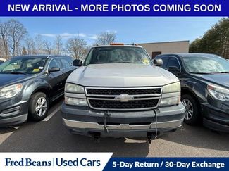 Used 2006 Chevrolet Silverado 2500 LT w/ Snow Plow Prep Package video 2