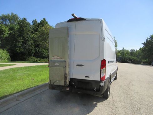Used 2021 Ford Transit 250 148 High Roof RWD image 9