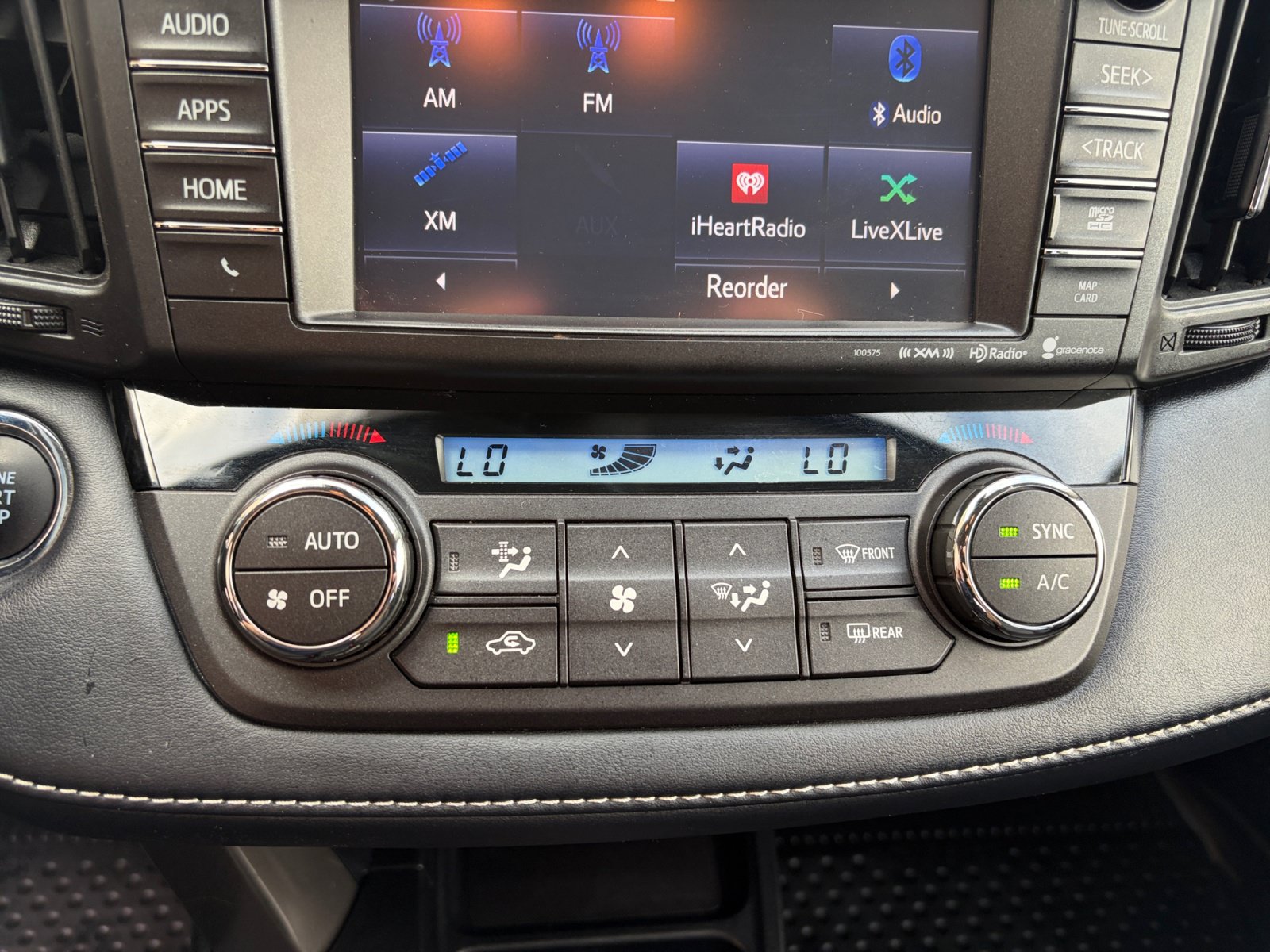 Used 2018 Toyota RAV4 Limited w/ All Weather Liner Package AWD/4WD image 29