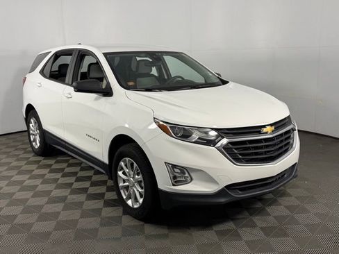 Used 2021 Chevrolet Equinox LS image 1