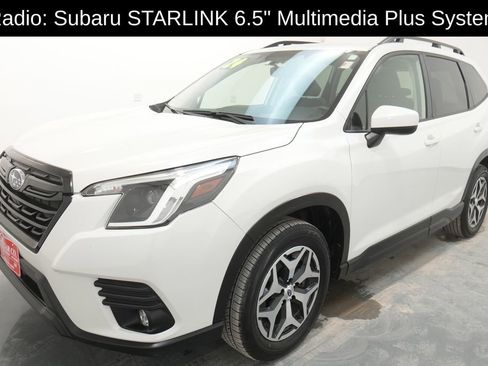 Used 2024 Subaru Forester Premium image 3