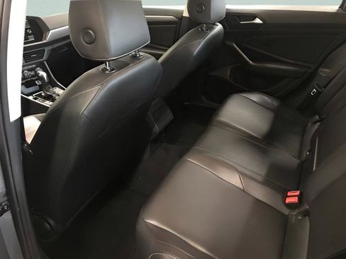 Used 2020 Volkswagen Jetta SE FWD image 13