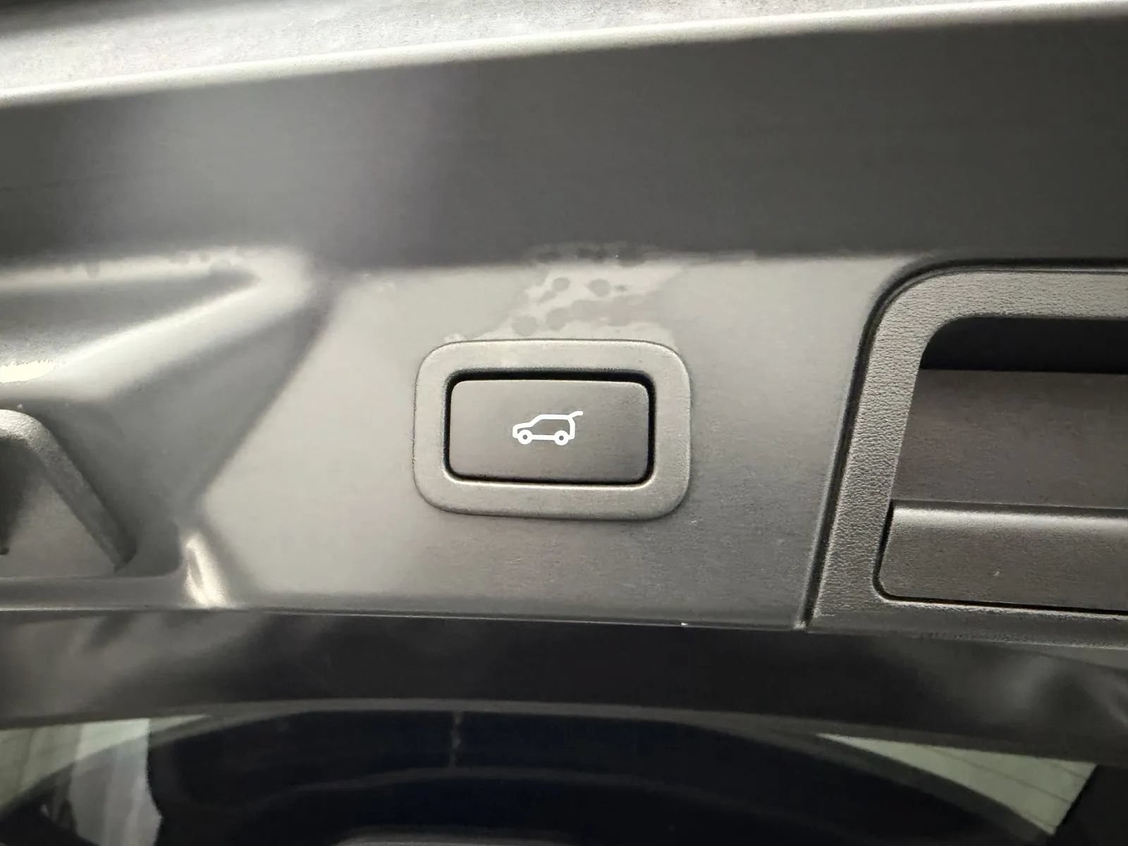 Used 2021 Land Rover Range Rover Velar S AWD/4WD image 50