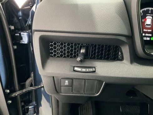 Certified 2025 Honda CR-V EX image 9