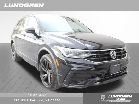 Used 2023 Volkswagen Tiguan SE R-Line AWD/4WD image 6