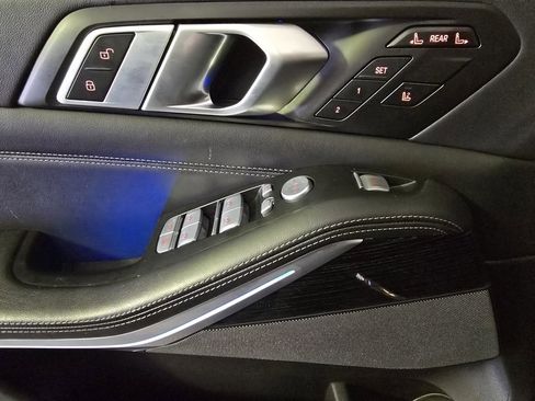 Certified 2023 BMW X7 xDrive40i w/ M Sport Package image 10